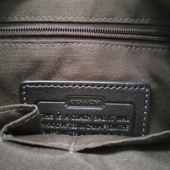 Coach crossbody purse medium size - Picture 5 of 10